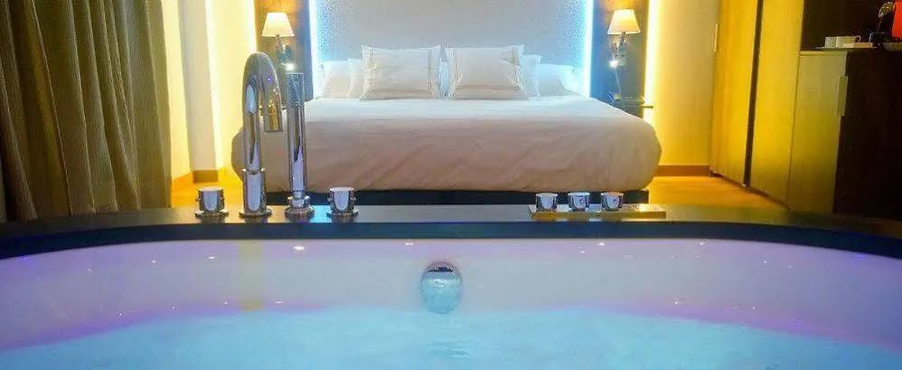 Mb Boutique Hotel - Adults Recommended Nerja 3*,  İspanya